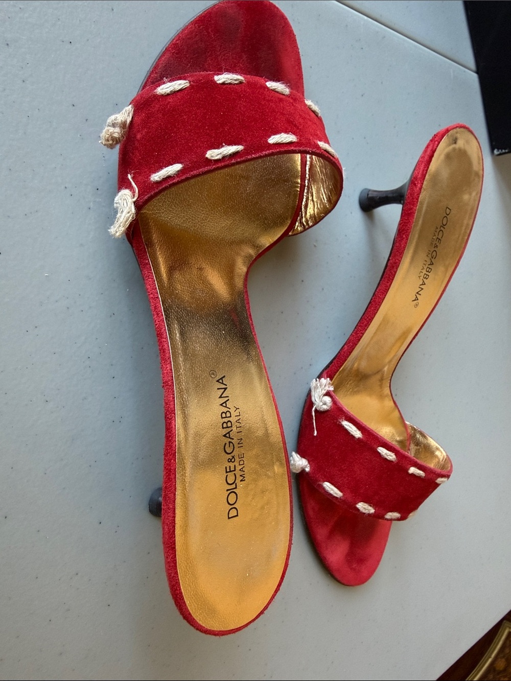DOLCE GABBANA VTG Red Suede Sandal Slide Mule Kitten Heel White Detail 39.5 9.5